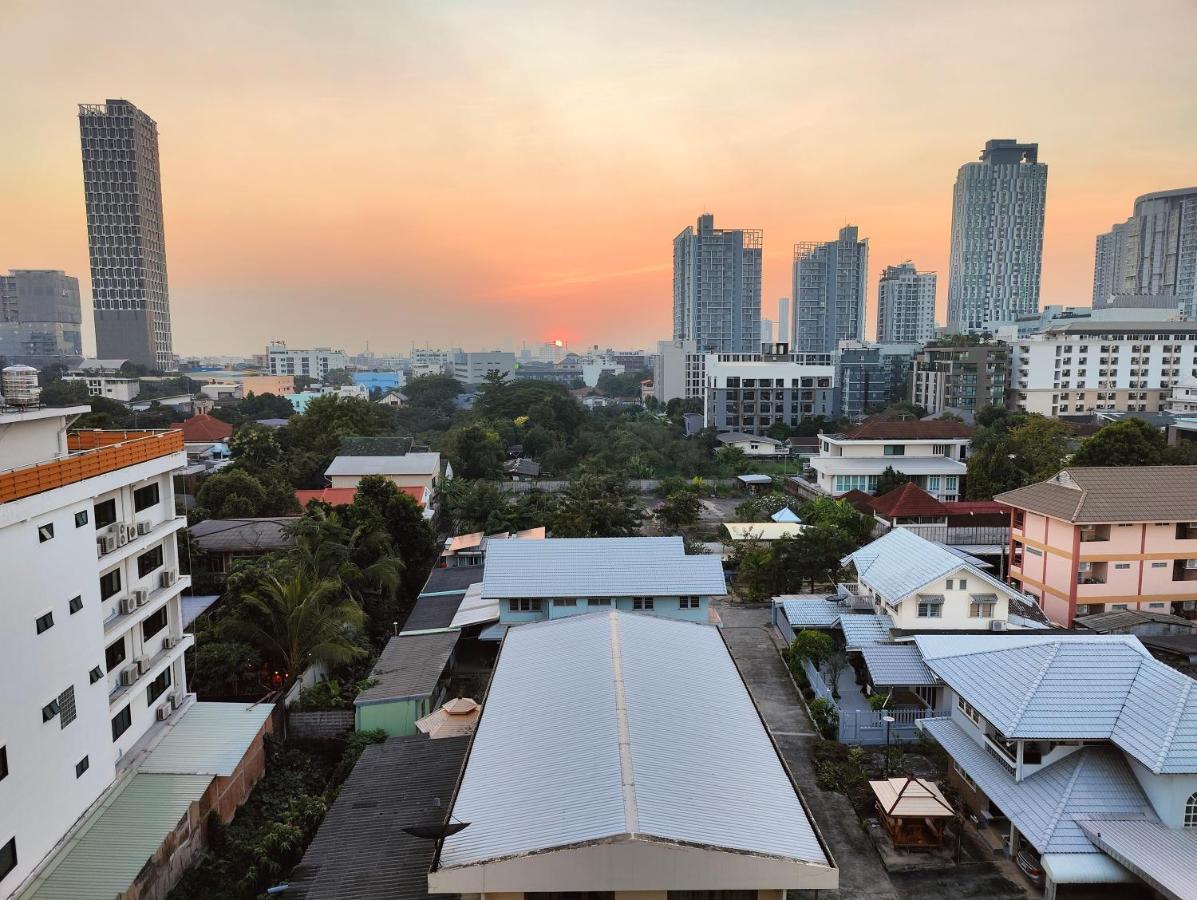 Sundowner Sukhumvit Apartman Bangkok Kültér fotó